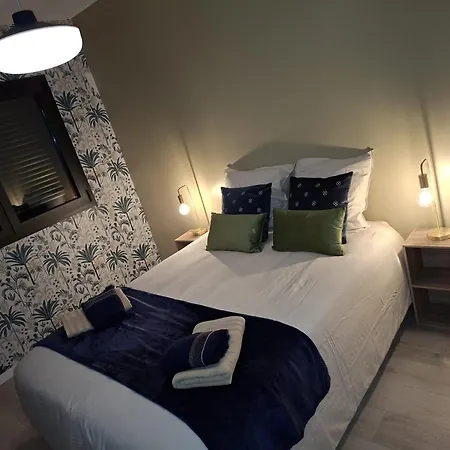 Halte Vigne Et Montagne *